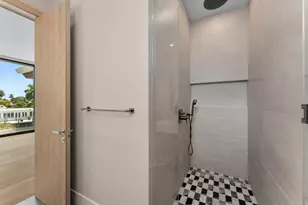 2400 Barcelona Dr, Fort Lauderdale, FL 33301 - Photo 59