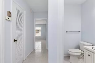 2261 NE 67th St, Fort Lauderdale, FL 33308 - Photo 11
