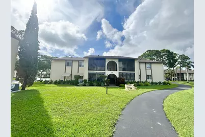 132 Lake Pine Circle #B-2, Greenacres, FL 33463 - Photo 1