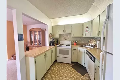132 Lake Pine Circle #B-2, Greenacres, FL 33463 - Photo 9