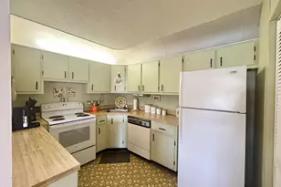 132 Lake Pine Cir, Greenacres, FL 33463 - Photo 7