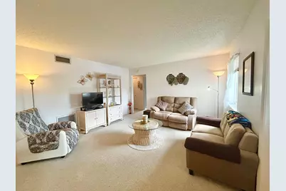 132 Lake Pine Circle #B-2, Greenacres, FL 33463 - Photo 15