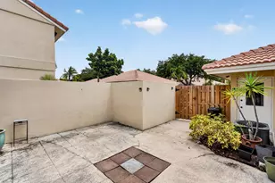 222 Old Meadow Way, Palm Beach Gardens, FL 33418 - Photo 5