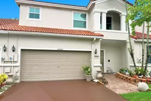 13164 NW 9th Ct, Pembroke Pines, FL 33028 - Photo 1