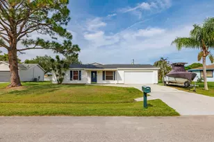1810 SW Gemini Ln, Port Saint Lucie, FL 34984 - Photo 3