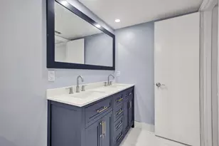 736 NW 98th Cir, Plantation, FL 33324 - Photo 13