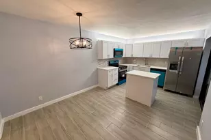736 NW 98th Cir, Plantation, FL 33324 - Photo 1
