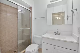 174 Capri D E, Delray Beach, FL 33484 - Photo 19
