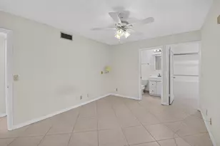 174 Capri D E, Delray Beach, FL 33484 - Photo 17