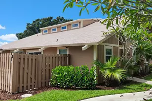 111 Maplecrest Cir, Jupiter, FL 33458 - Photo 23