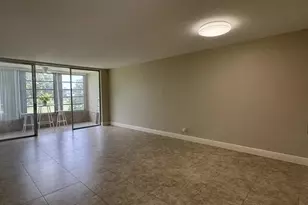 8411 Lagos De Campo Blvd, Tamarac, FL 33321 - Photo 9