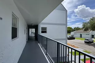 8411 Lagos De Campo Blvd, Tamarac, FL 33321 - Photo 25