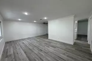 1331 W Campanelli Dr, Plantation, FL 33322 - Photo 3