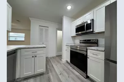 1331 W Campanelli Drive, Plantation, FL 33322 - Photo 7