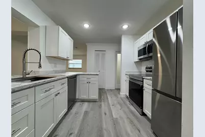 1331 W Campanelli Drive, Plantation, FL 33322 - Photo 9