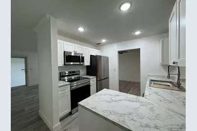 1331 W Campanelli Drive, Plantation, FL 33322 - Photo 5