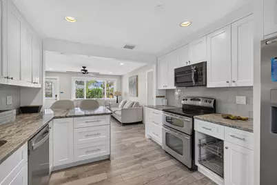 216 E 24th Street, Riviera Beach, FL 33404 - Photo 11