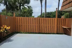 141 Heritage Way SE, West Palm Beach, FL 33407 - Photo 13