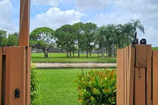 141 Heritage Way SE, West Palm Beach, FL 33407 - Photo 17