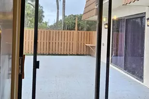 141 Heritage Way SE, West Palm Beach, FL 33407 - Photo 17