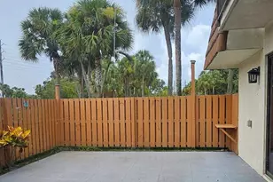 141 Heritage Way SE, West Palm Beach, FL 33407 - Photo 11