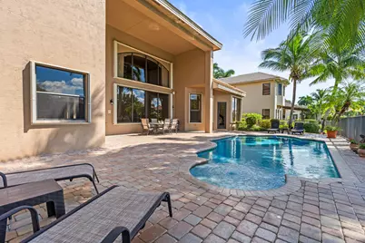 10538 Versailles Boulevard, Wellington, FL 33449 - Photo 37