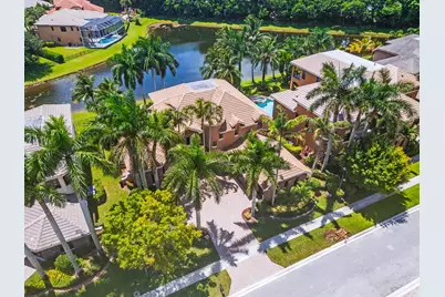 10538 Versailles Boulevard, Wellington, FL 33449 - Photo 7