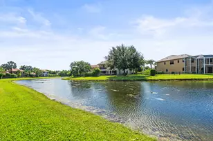 10538 Versailles Blvd, Wellington, FL 33449 - Photo 39
