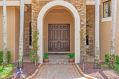 10538 Versailles Boulevard, Wellington, FL 33449 - Photo 5
