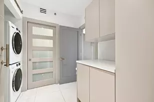2000 Island Blvd, Aventura, FL 33160 - Photo 19