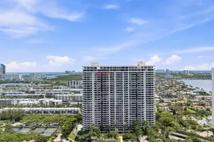 2000 Island Blvd, Aventura, FL 33160 - Photo 23