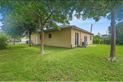 2430 NW 13th Street, Pompano Beach, FL 33069 - Photo 5
