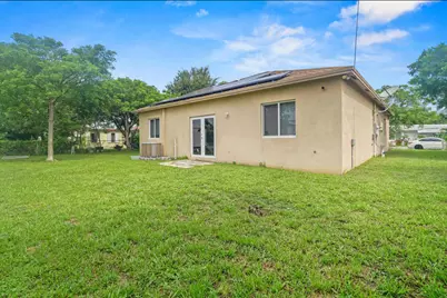 2430 NW 13th Street, Pompano Beach, FL 33069 - Photo 3