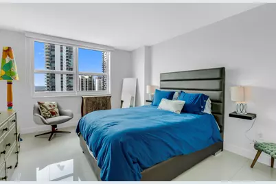 1155 Brickell Bay Drive #2509, Miami, FL 33131 - Photo 23