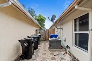 312 Bishop Rd, North Lauderdale, FL 33068 - Photo 21
