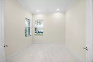 11147 SW Visconti Way, Port Saint Lucie, FL 34986 - Photo 5