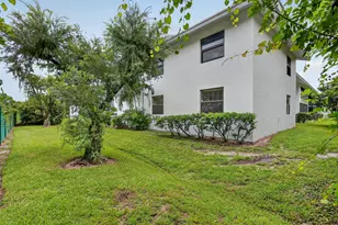 1200 SE Parkview Pl, Stuart, FL 34994 - Photo 33