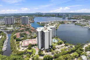 18181 NE 31st Ct, Aventura, FL 33160 - Photo 21