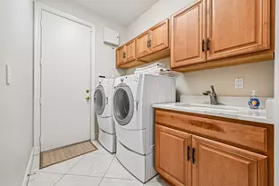 8651 SE Somerset Island Way, Jupiter, FL 33458 - Photo 35