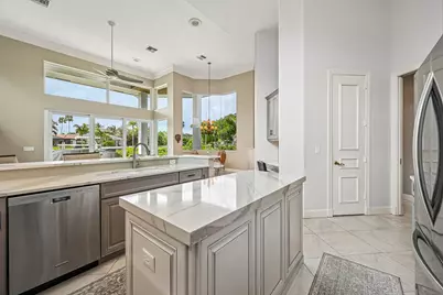 8651 SE Somerset Island Way, Jupiter, FL 33458 - Photo 15