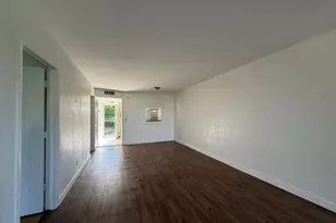7960 NW 50th St, Lauderhill, FL 33351 - Photo 5