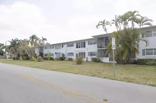 6500 Winfield Blvd, Margate, FL 33063 - Photo 17