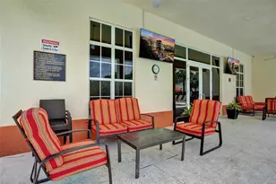 259 SW 7th St, Pompano Beach, FL 33060 - Photo 21