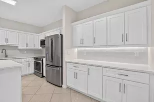 7659 Cinebar Dr, Boca Raton, FL 33433 - Photo 9