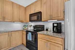 9113 SW 20th Ct, Davie, FL 33324 - Photo 5