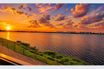 115 Lake Emerald Drive #210, Oakland Park, FL 33309 - Photo 15