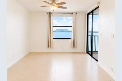 115 Lake Emerald Drive #210, Oakland Park, FL 33309 - Photo 11