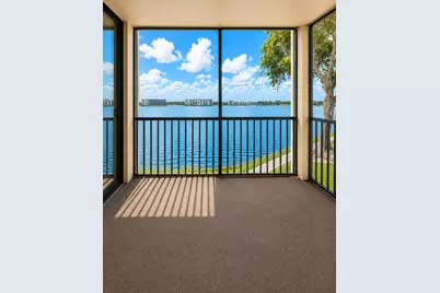 115 Lake Emerald Drive #210, Oakland Park, FL 33309 - Photo 19
