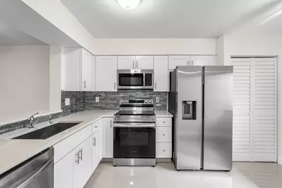 7290 Kinghurst Drive #106, Delray Beach, FL 33446 - Photo 5