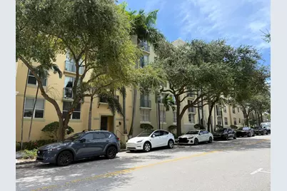630 S Sapodilla Avenue #323, West Palm Beach, FL 33401 - Photo 1